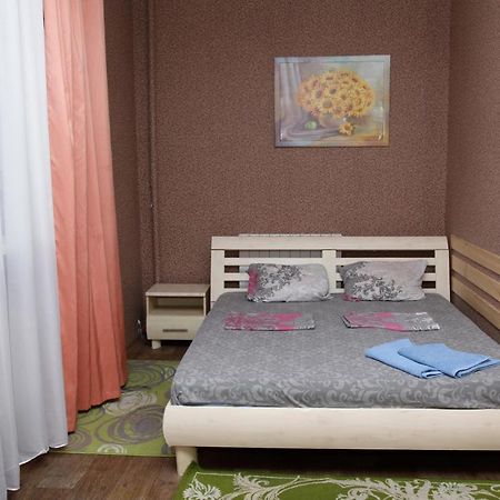 Apartment On Frunze 15 Ντνιπροπετρόφσκ Εξωτερικό φωτογραφία