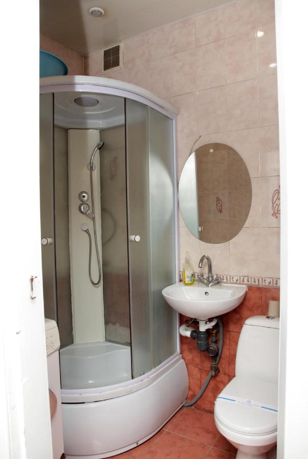 Apartment On Frunze 15 Ντνιπροπετρόφσκ Εξωτερικό φωτογραφία