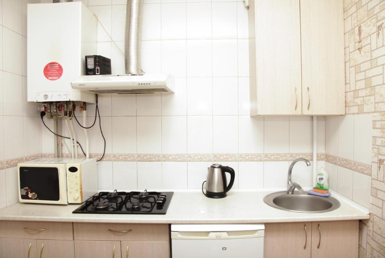 Apartment On Frunze 15 Ντνιπροπετρόφσκ Εξωτερικό φωτογραφία