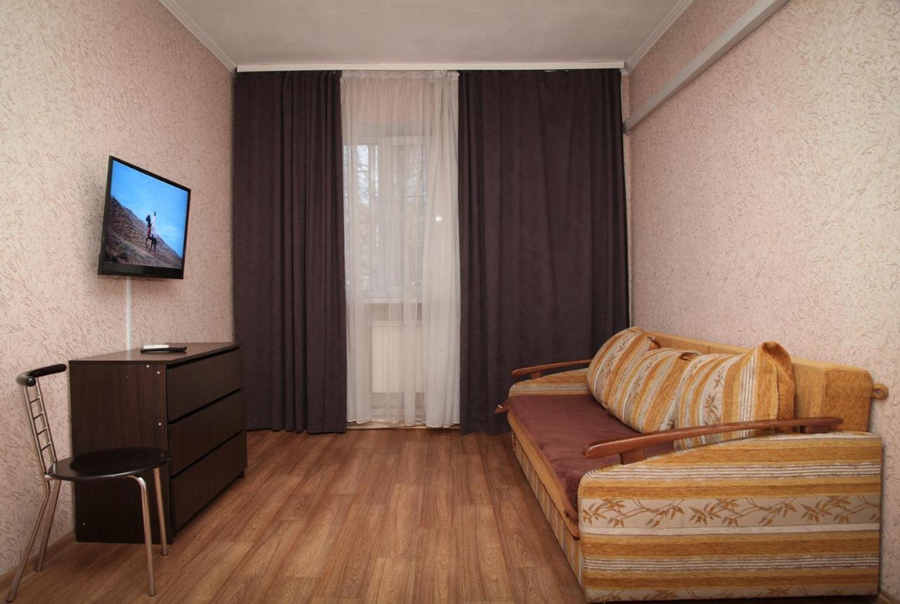 Apartment On Frunze 15 Ντνιπροπετρόφσκ Εξωτερικό φωτογραφία